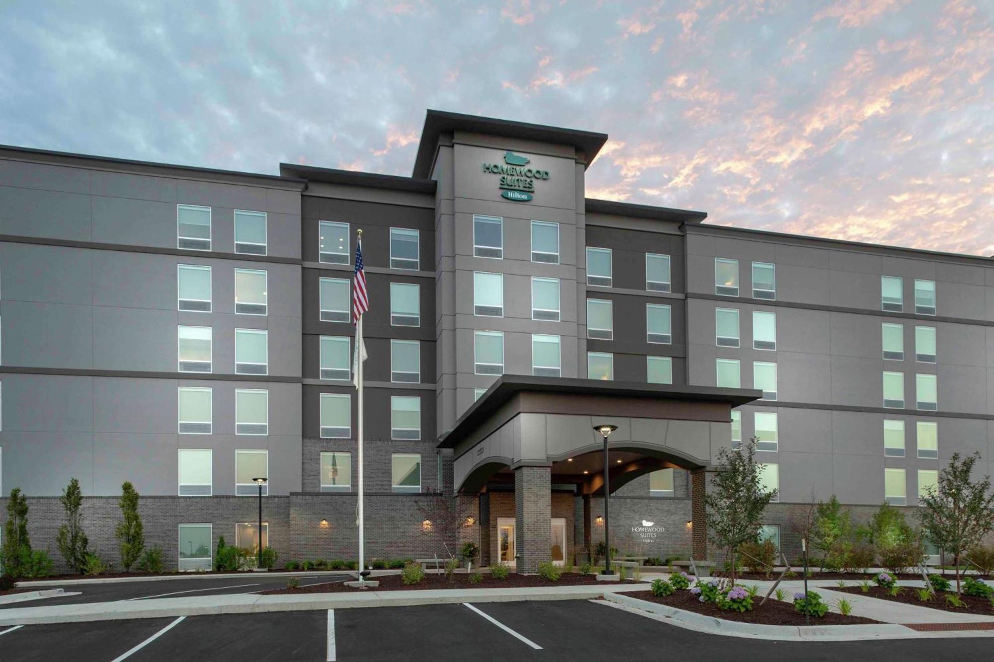 Homewood Suites By Hilton Lansing Eastwood Exterior photo