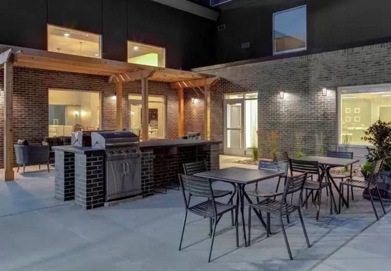 Homewood Suites By Hilton Lansing Eastwood Exterior photo